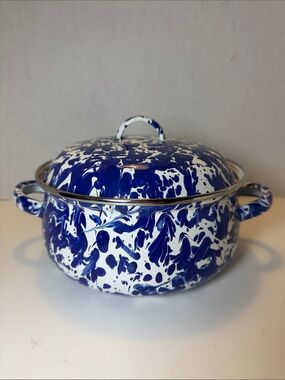 Golden Rabbit Swirl Blue Enamel Dutch Oven - 2.5 quarts
